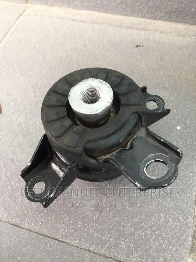 TOYOTA Passo Engine Seat Left Top. Original Parts Only.