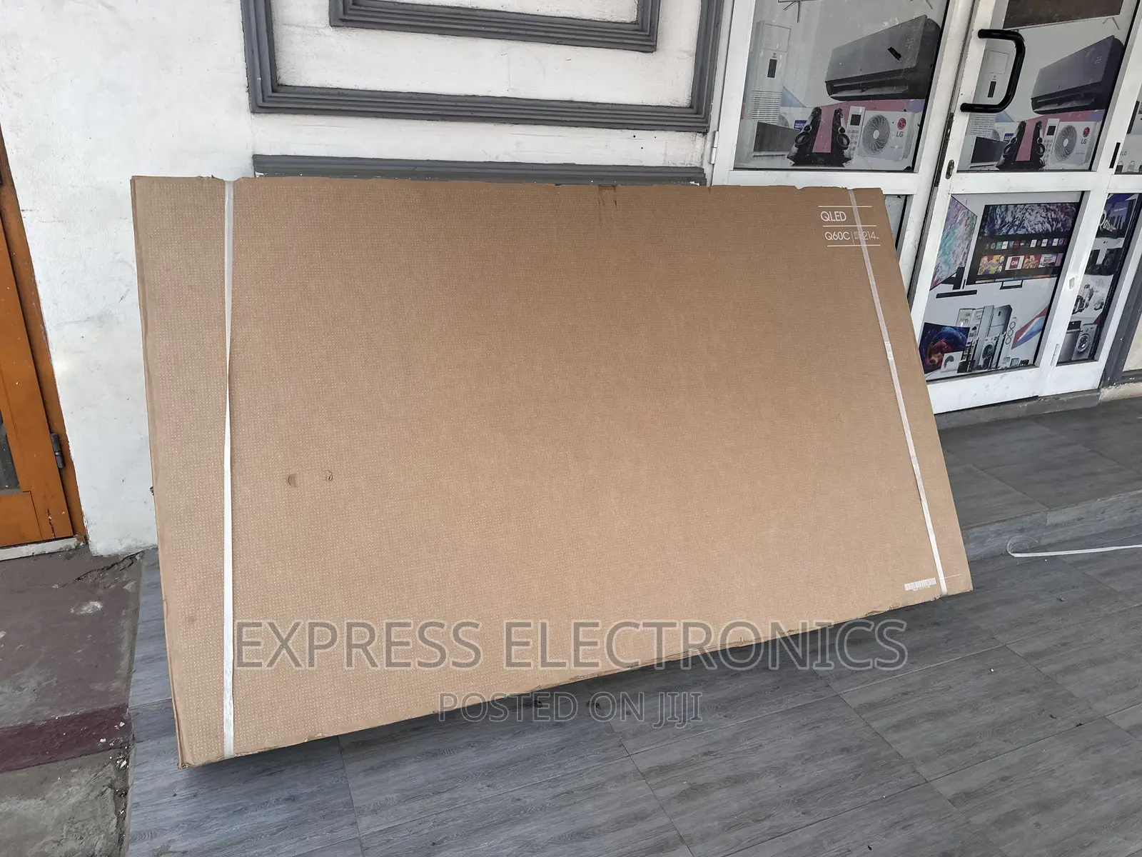 Samsung Qled Uhd Screen 85”Q60c Tv