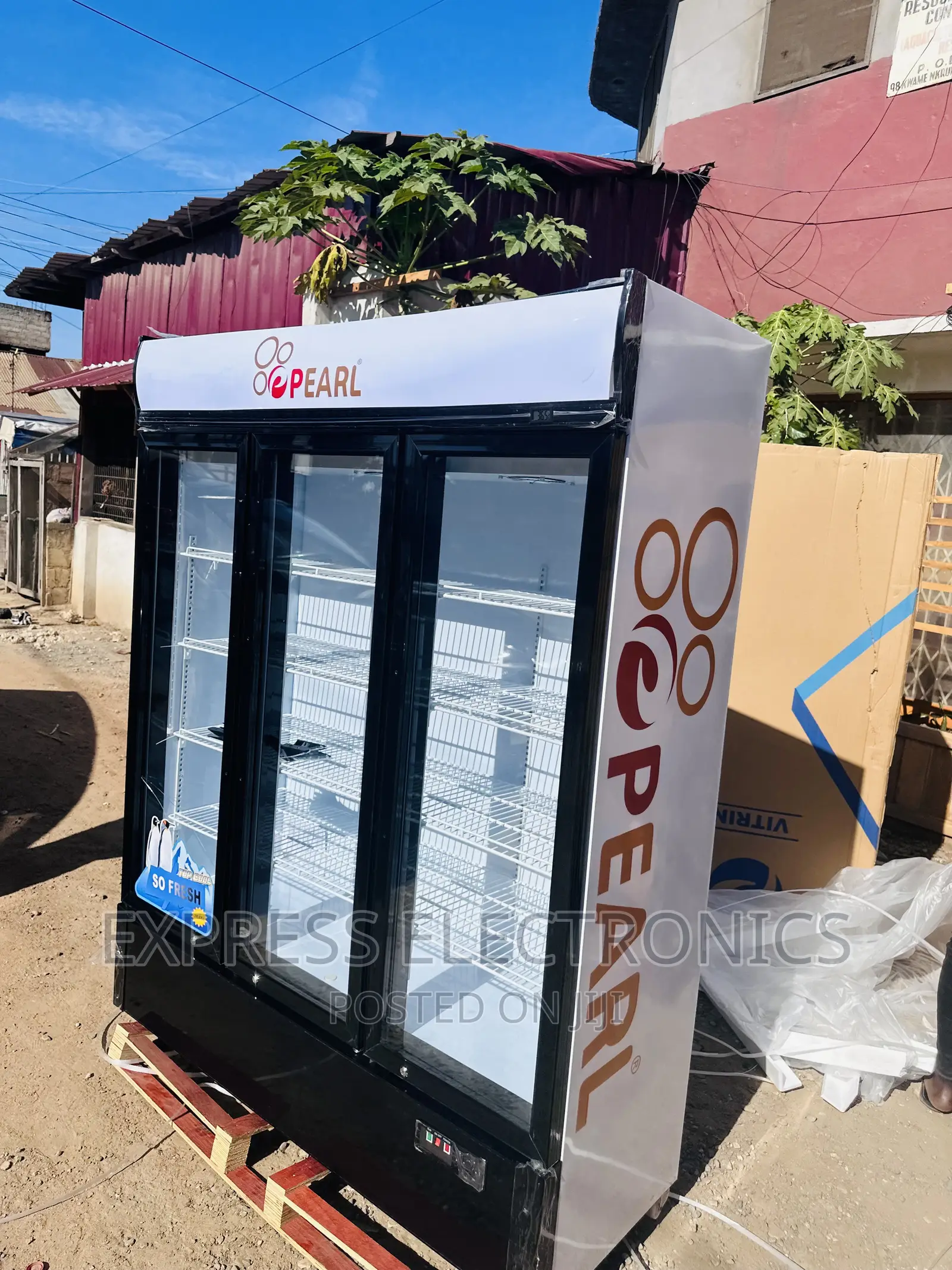 Showcase Display Fridge Pearl 3doors PVC-150