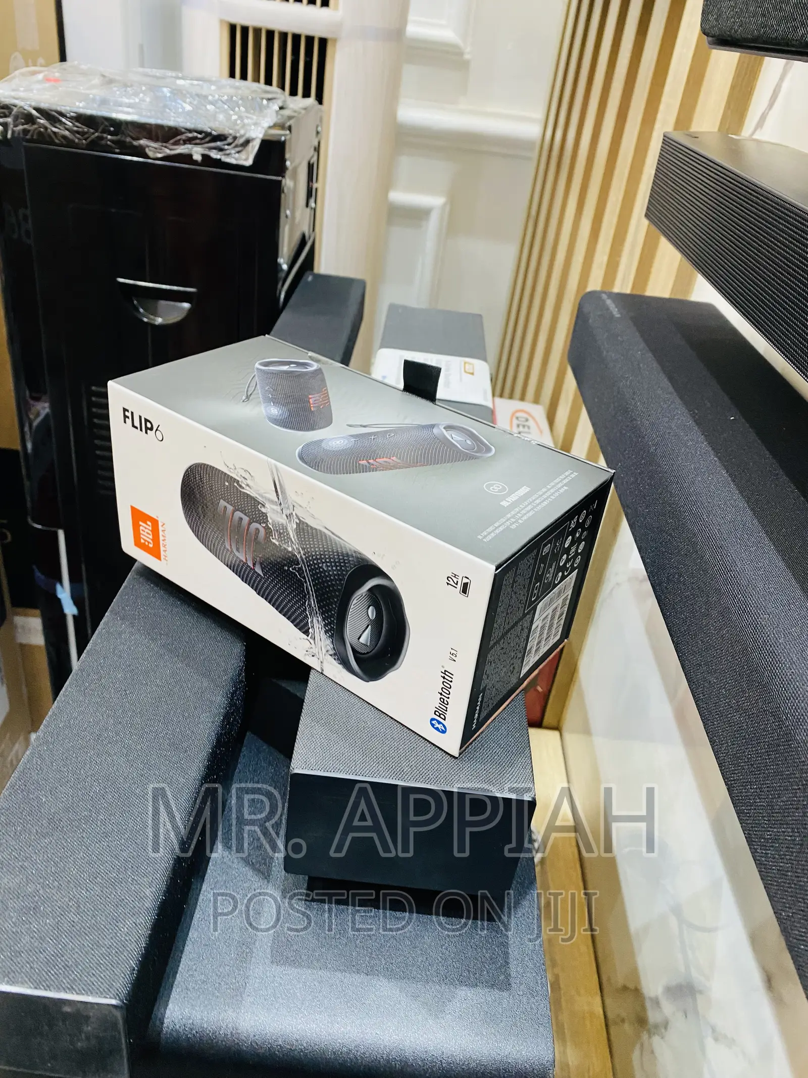 Quality JBL Flip 6 Rechargeable Bluetooth Speaker(Black)