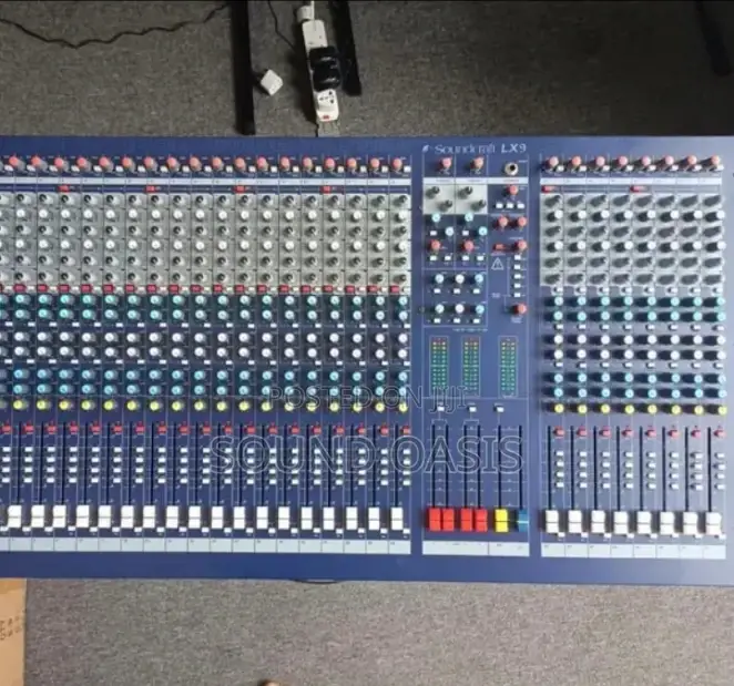 Soundcraft Lx9- 32 Channel Live Audio Mixer