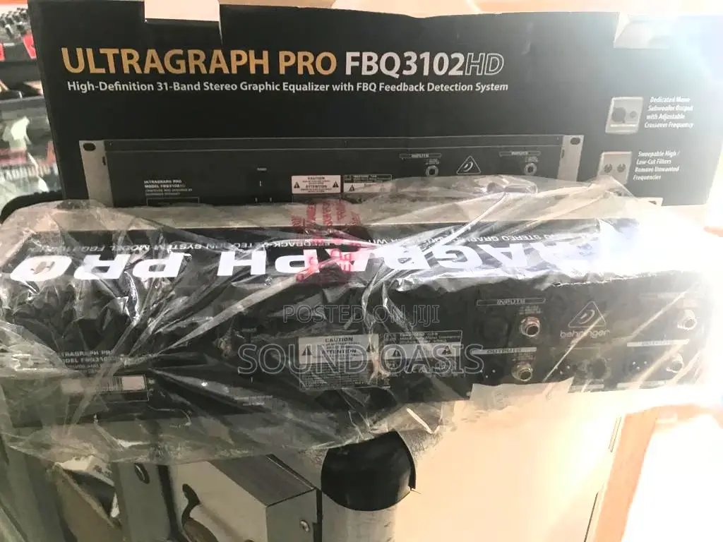 Behringer ULTRAGRAPH PRO FBQ3102 31-Band Stereo Equalizer