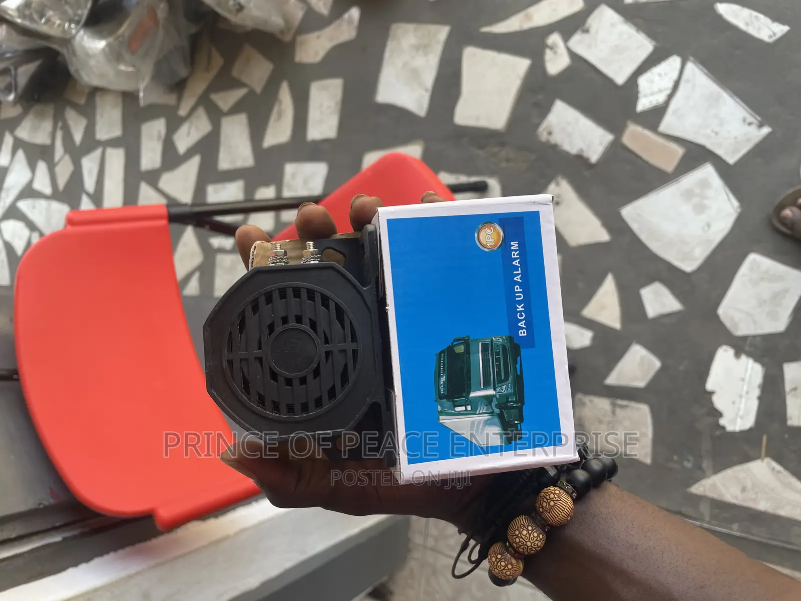 Reverse Alarm or Horn for Vehicles ( 24 Volts )