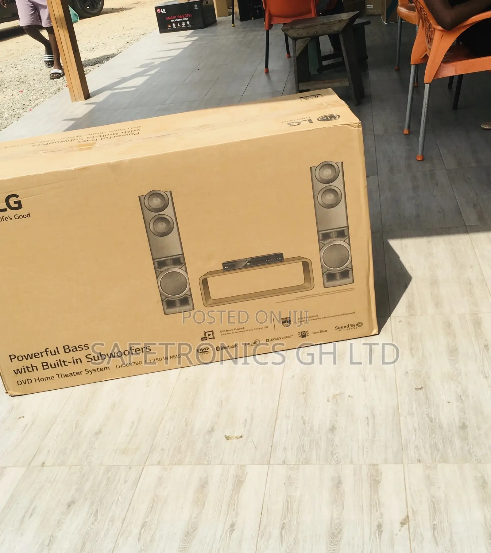 LG Bluetooth Black Wireless LHD687 Electric Speaker 