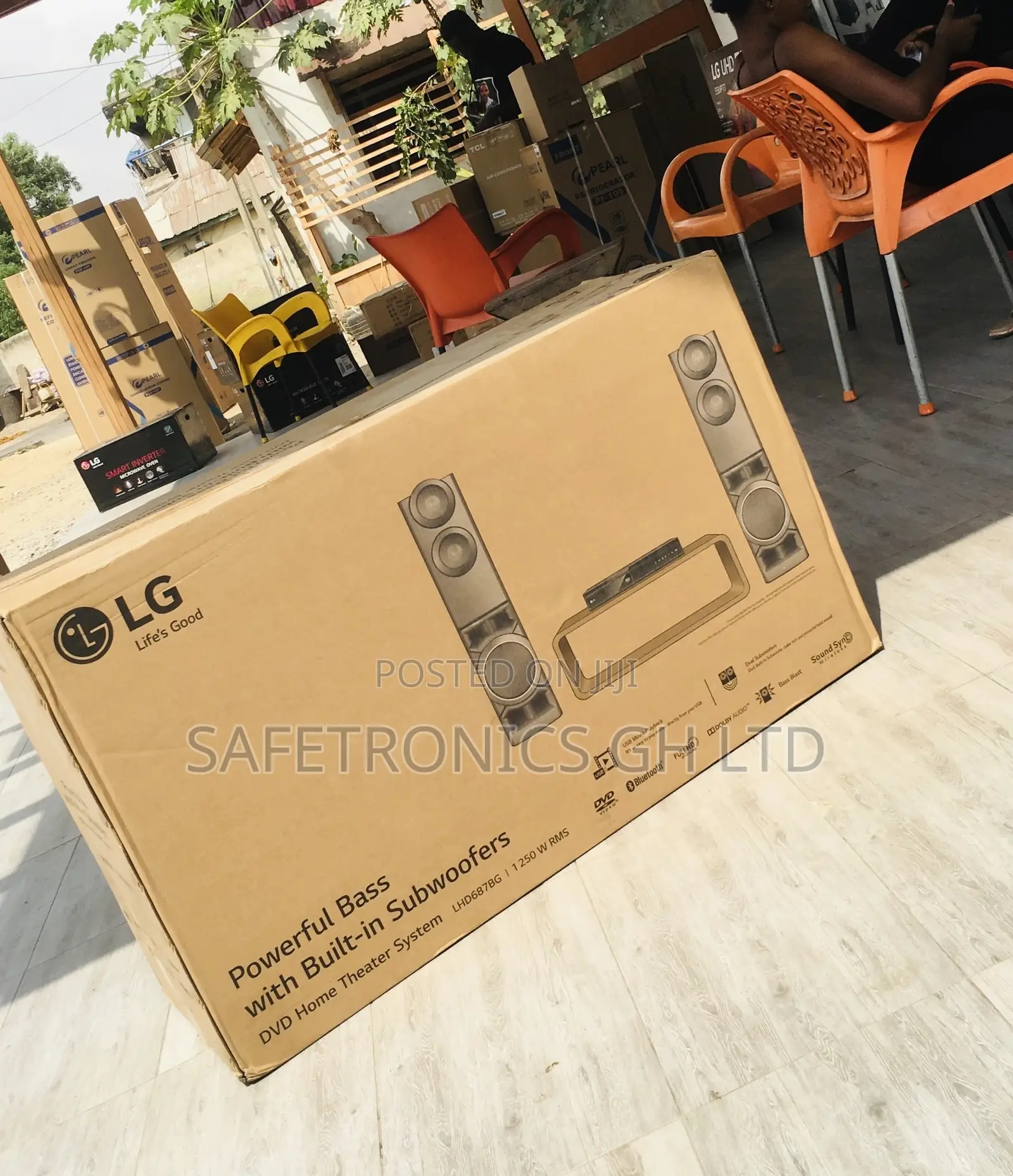 LHD687 Black Bluetooth Wireless LG Electric Speaker 