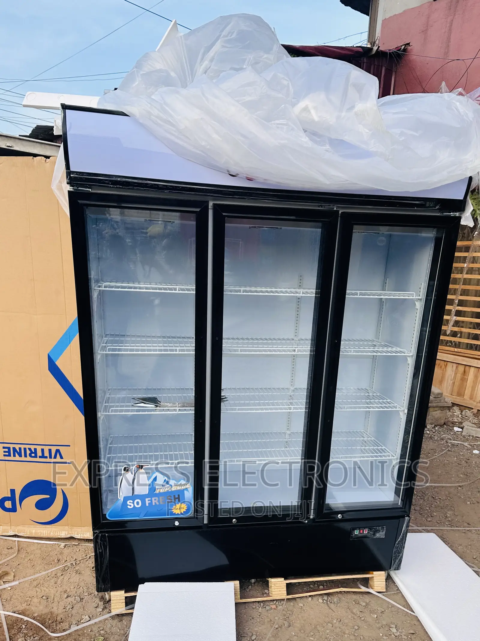 Very Lovely  {PVC-150} Display Fridge Pearl