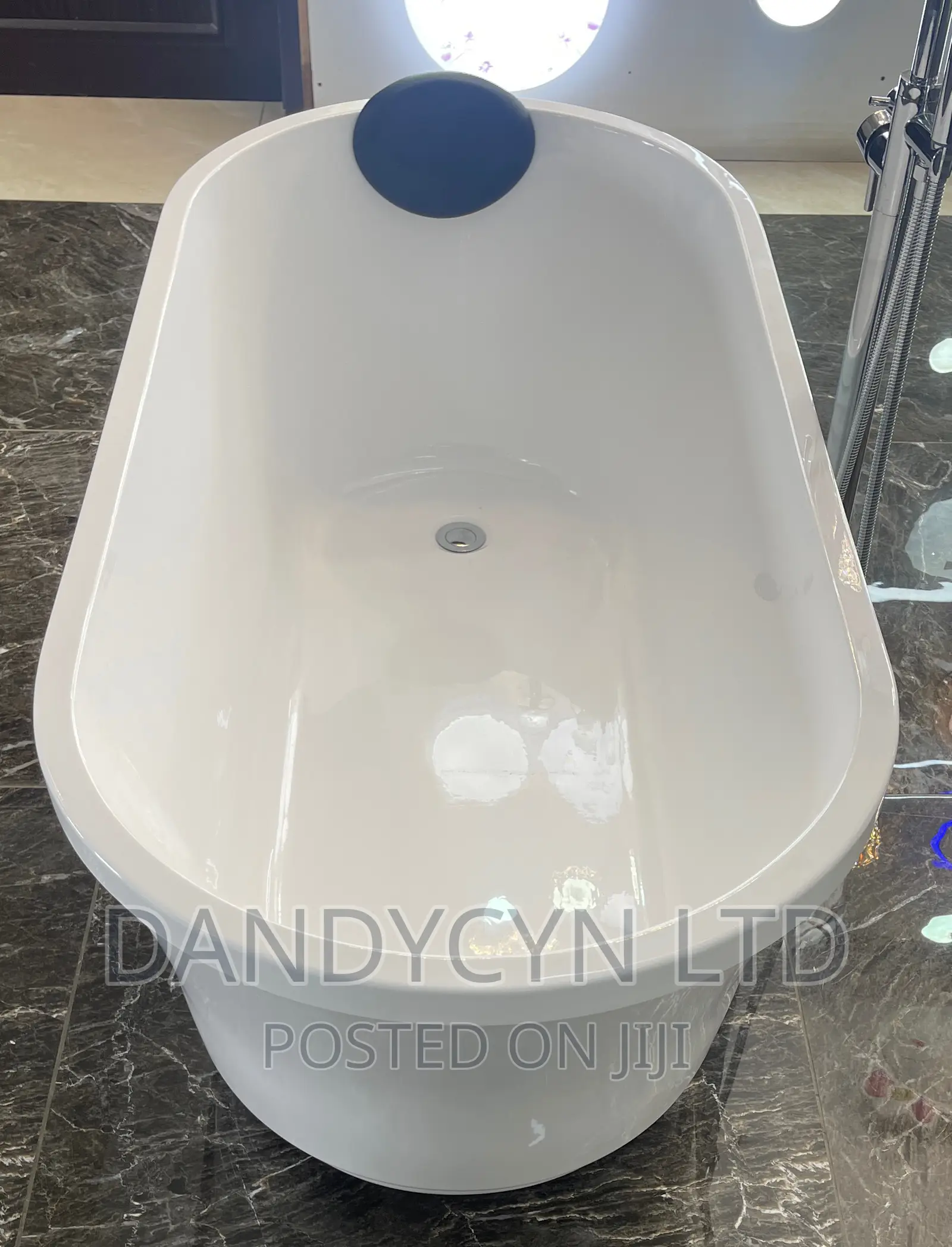 Stand Alone Bathtub