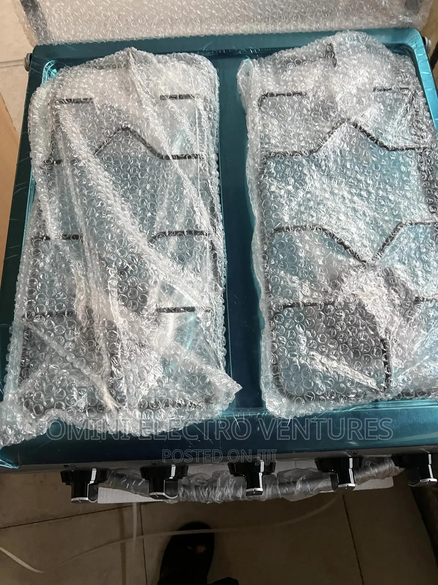 Brand New Bruhm 50/50 Gas Cocker [4burner]