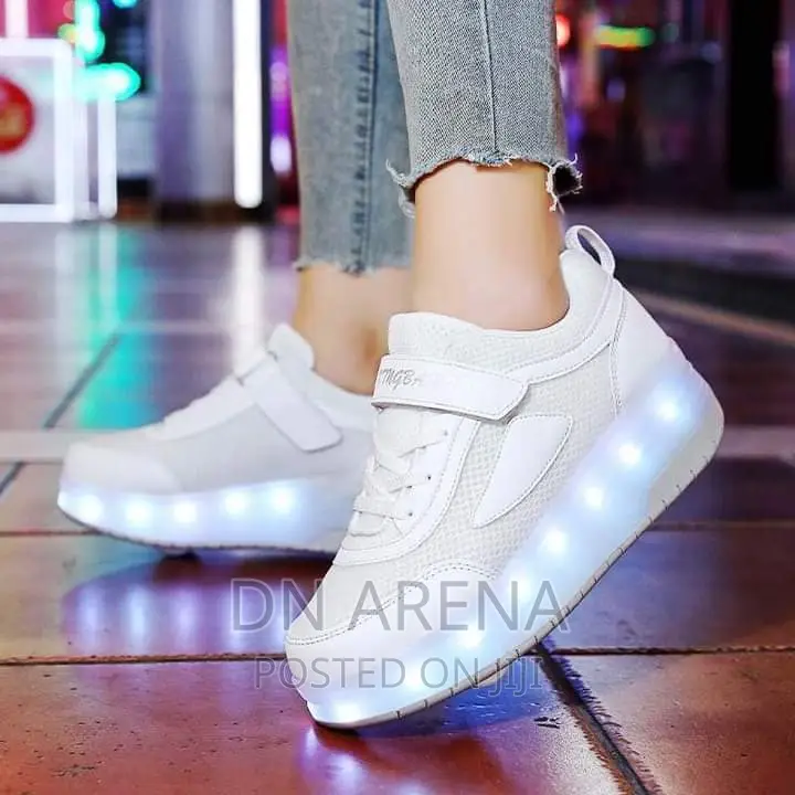 Skating Shoes With Roller Wheels and Custom LED Light 00