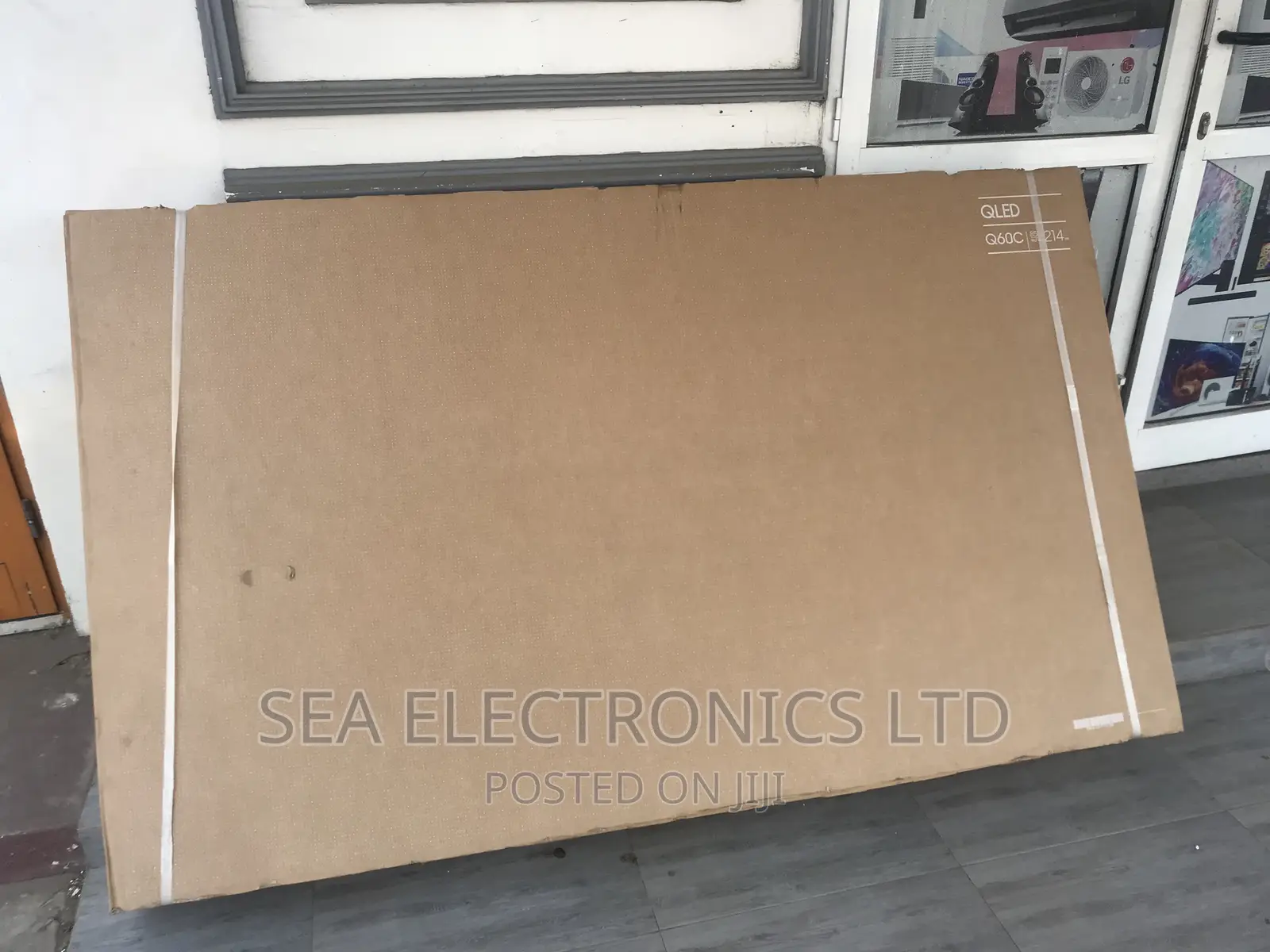 Samsung Premium 85" Class HDR Ultra HD Smart QLED TV