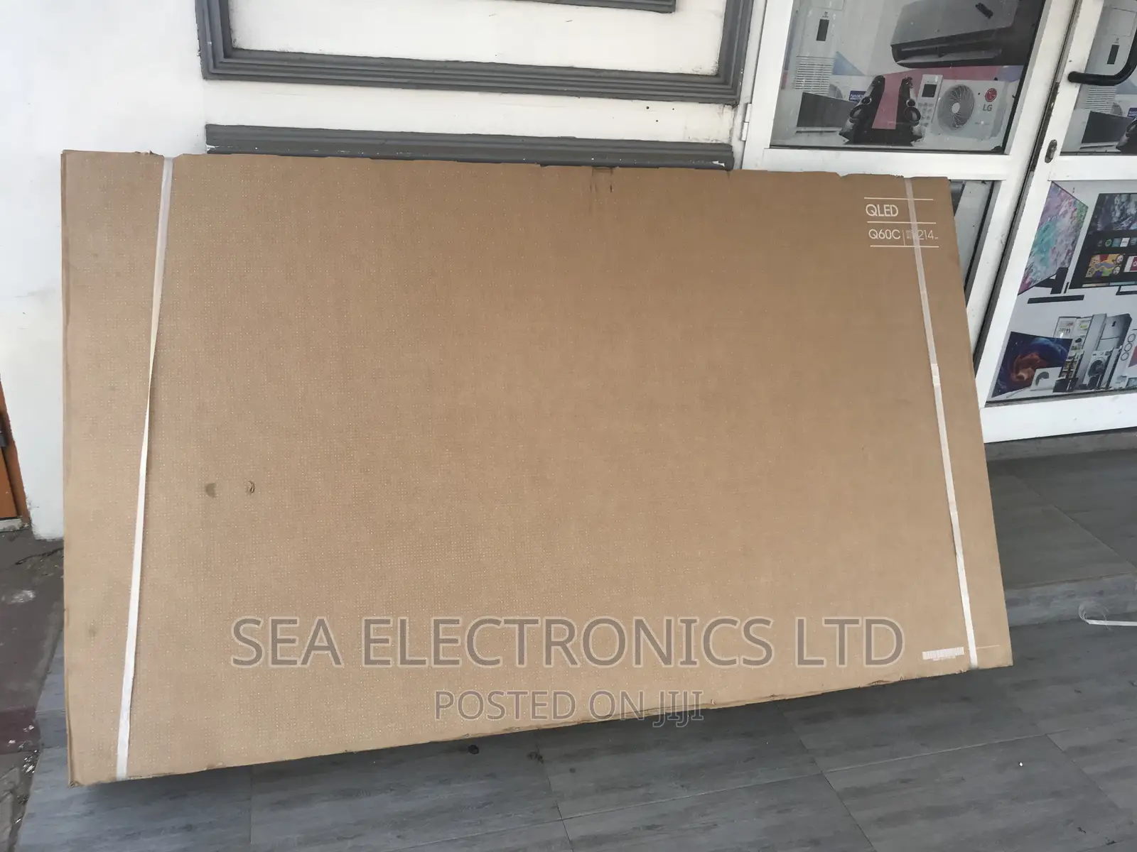 Samsung Premium 85" Class HDR Ultra HD Smart QLED TV