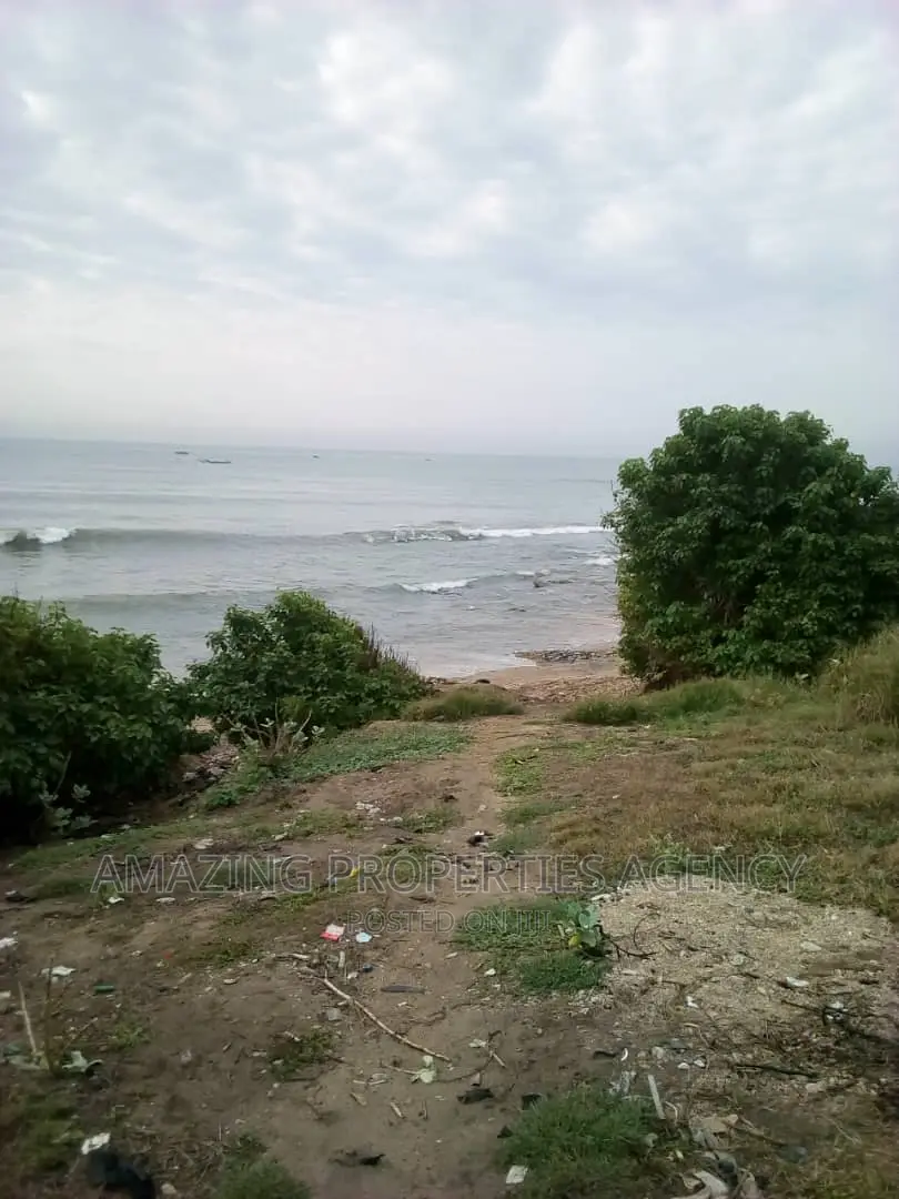 11 Plots of Lands Uncomplited Hotels in Nungua Coco Beach