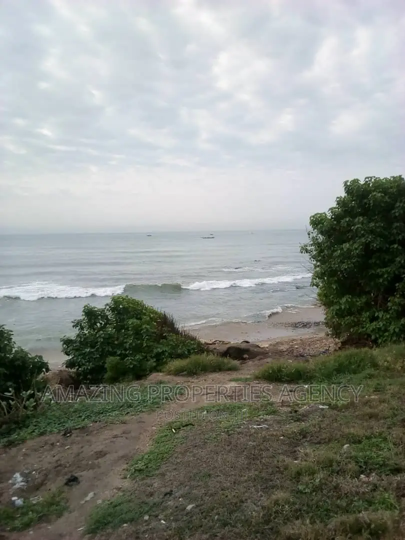 11 Plots of Lands Uncomplited Hotels in Nungua Coco Beach