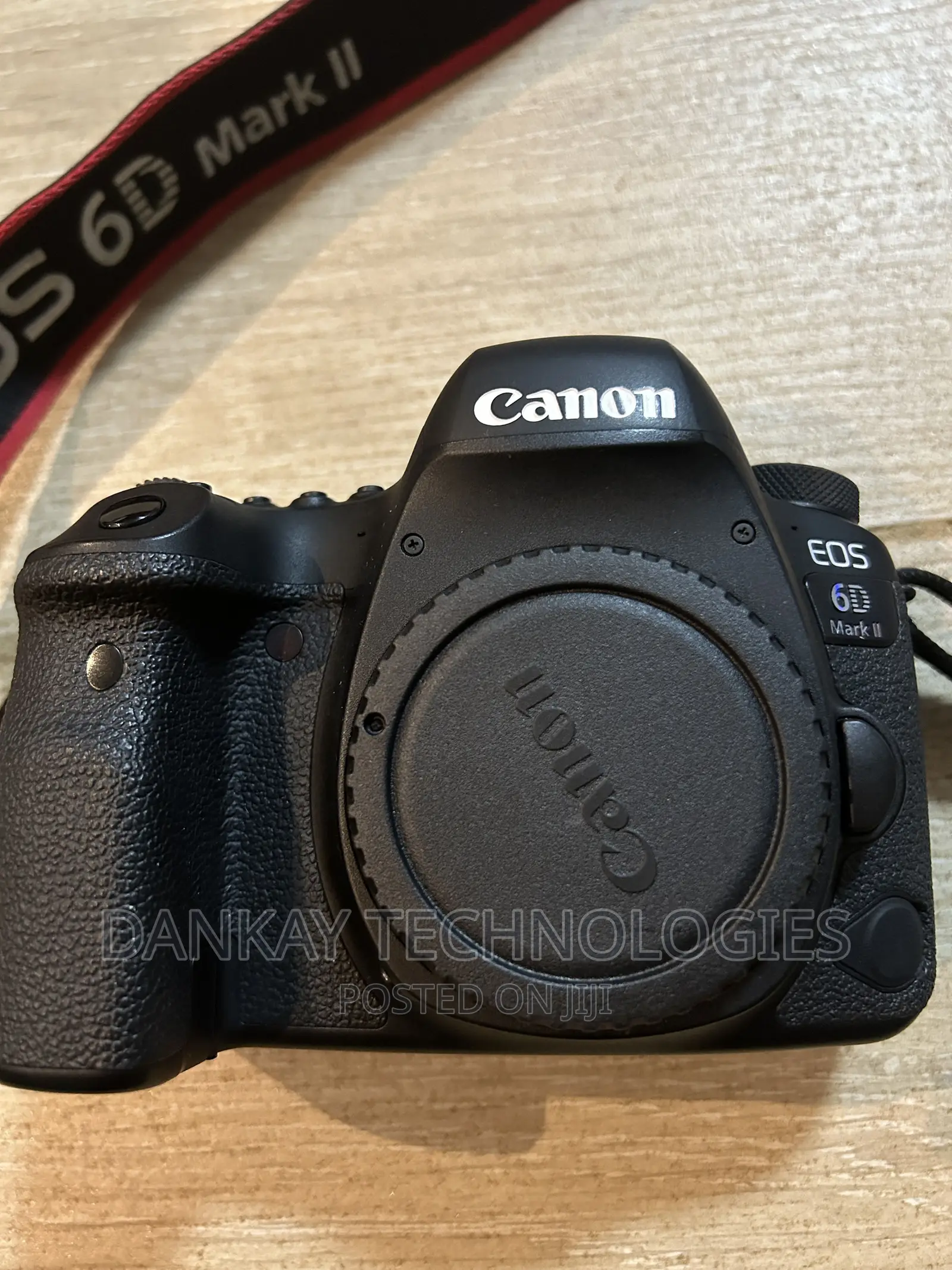 Canon 6d Mark Ii Body With Battery And Charger