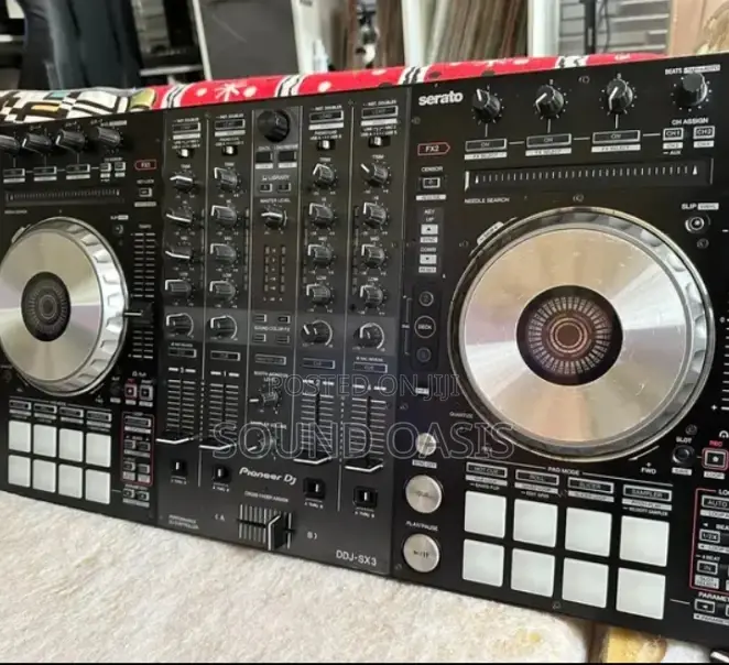 Pioneer DDJ-SX3 Professional DJ Controller