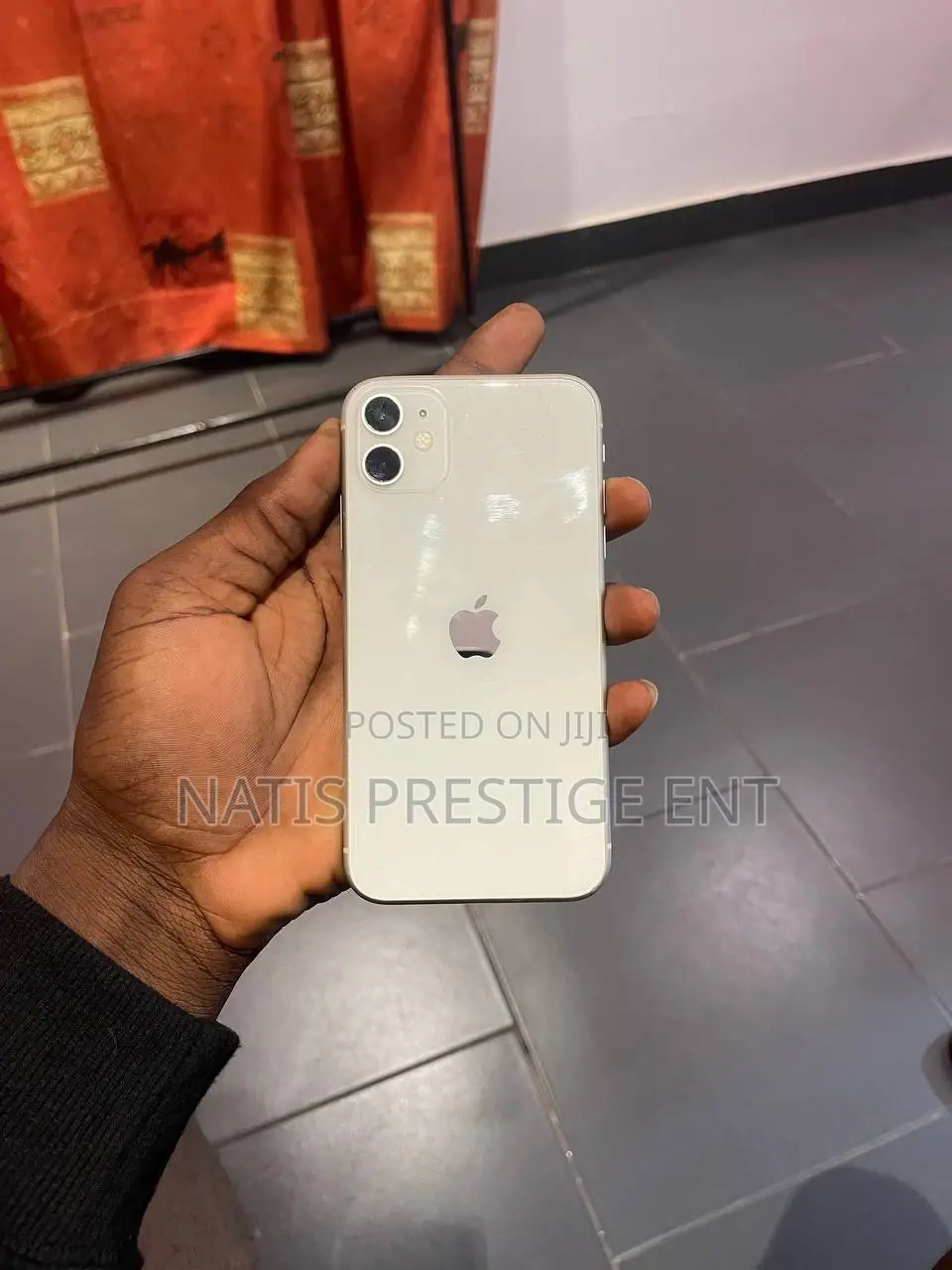 Apple iPhone 11 128 GB Red
