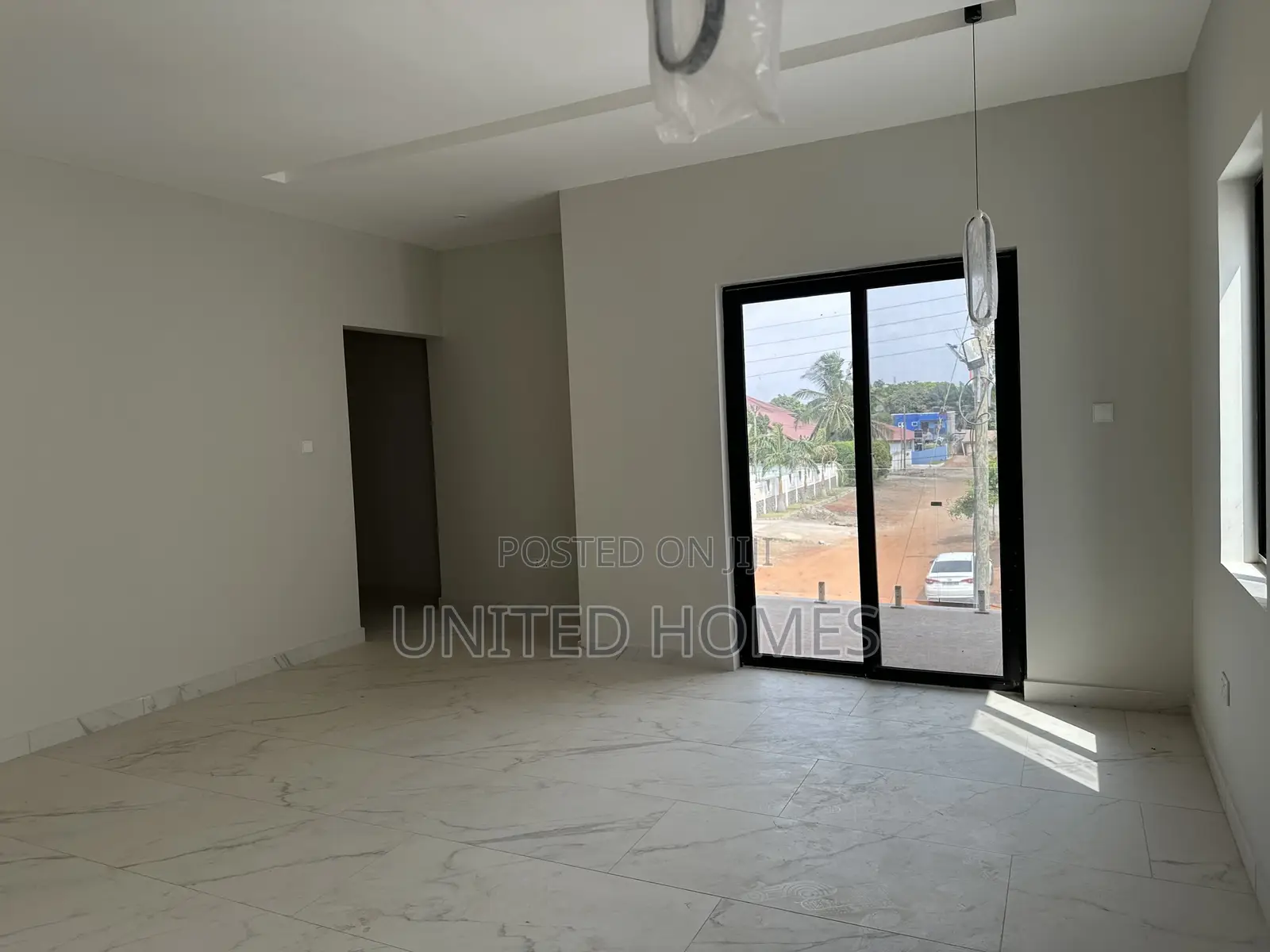 5bdrm House in Oyarifa for sale
