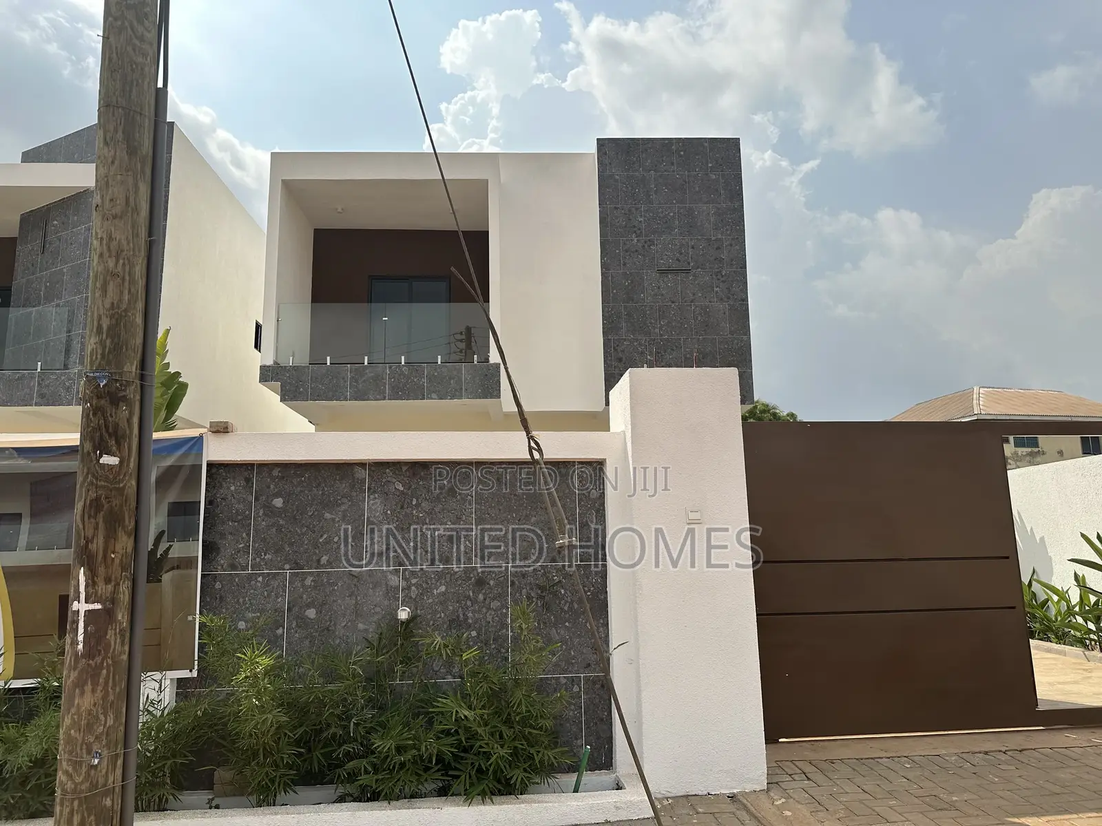 5bdrm House in Oyarifa for sale