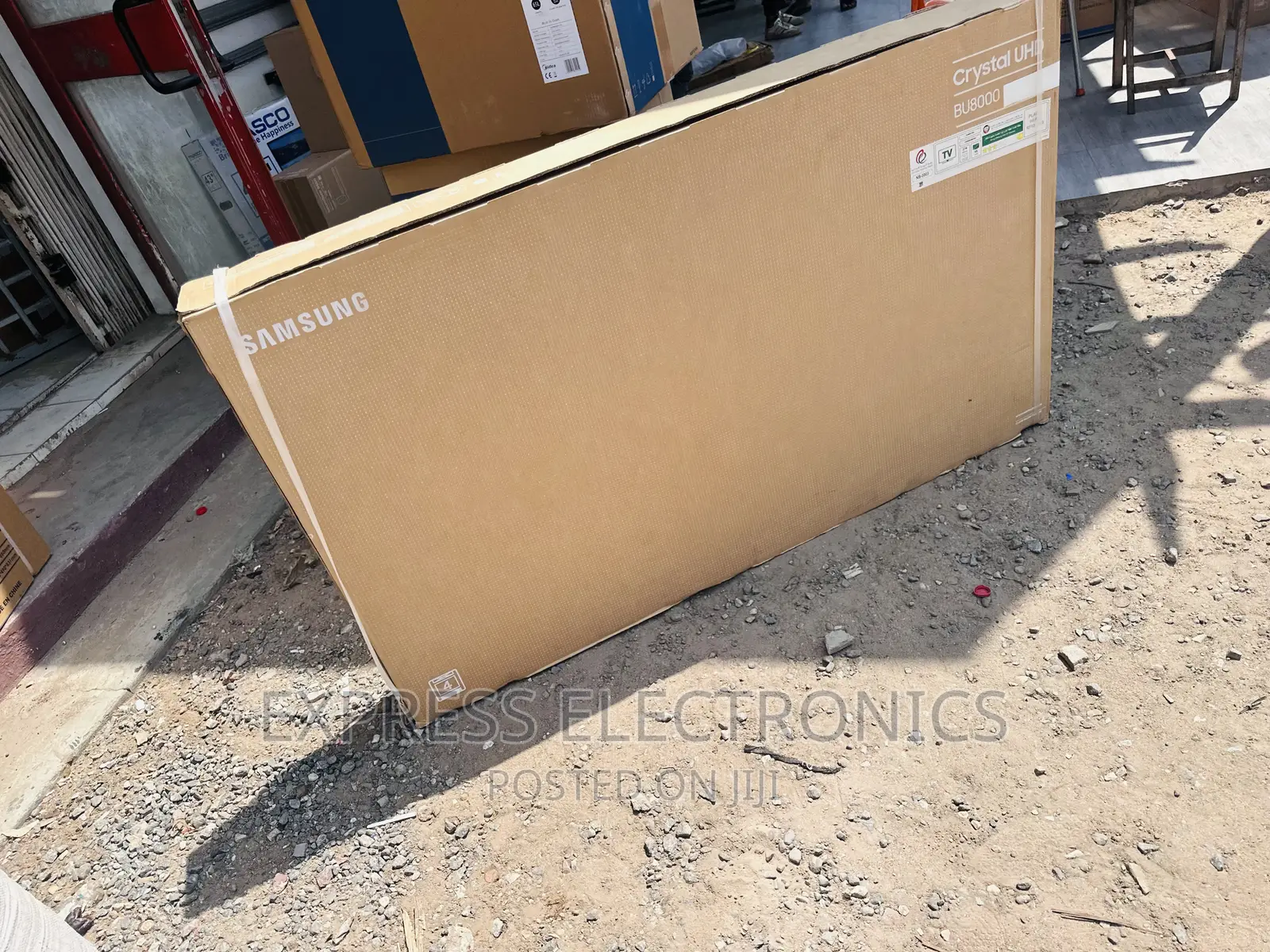 Enjoy  Glossy Display UHD Smart Samsung Tv 