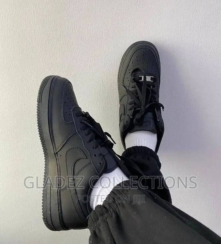Black Airforce Sneakers