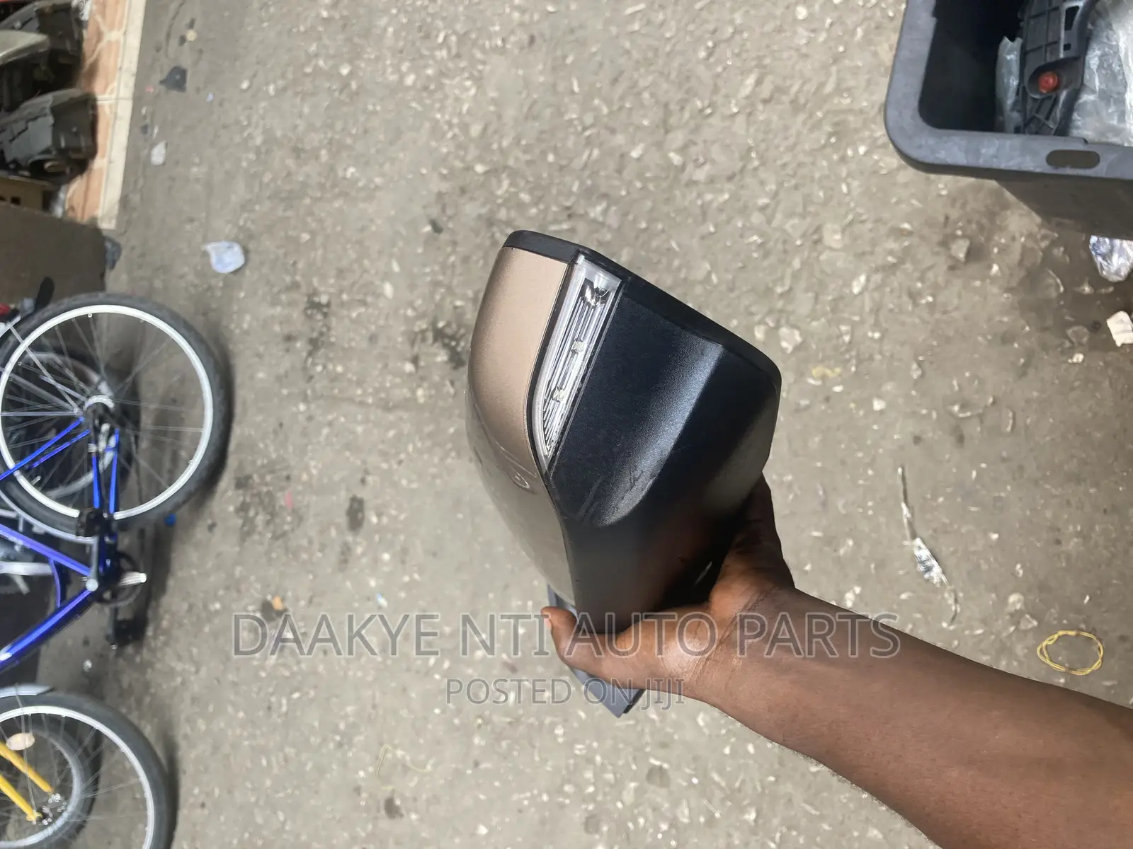 Equinox 2018 Side Mirror