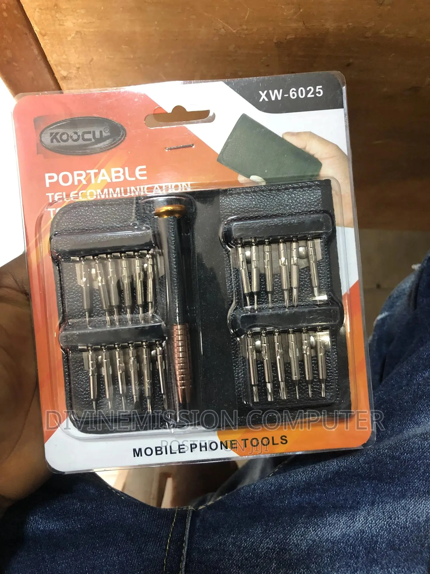 All Kinds of Laptops and Phone Tools