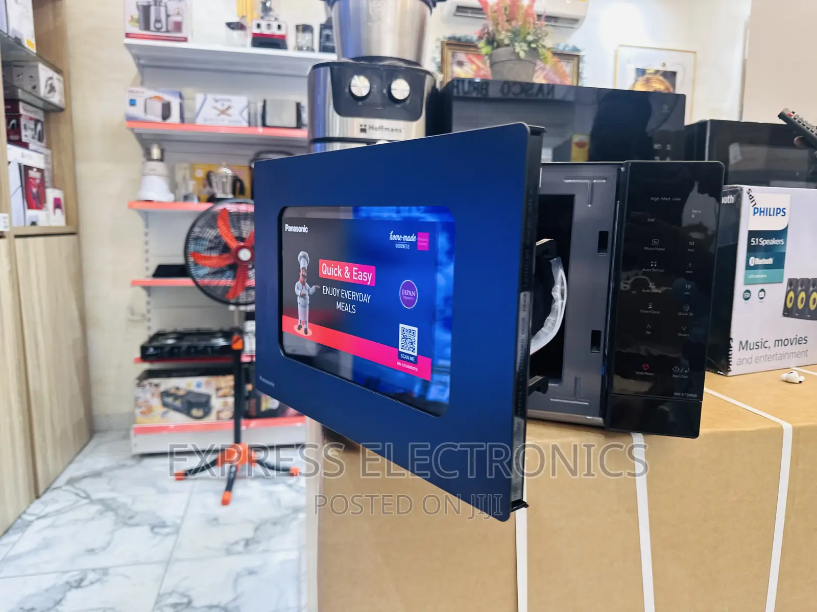 Beautiful  New Microwave Black Panasonic