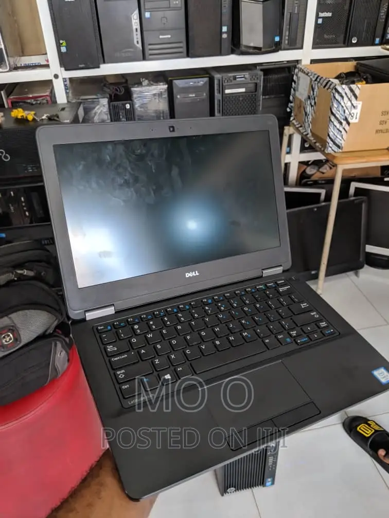 Laptop Dell Latitude E7470 8GB Intel Core I5 SSD 256GB