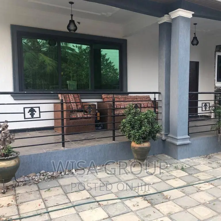 5bdrm Duplex in Wisa Groups, Accra Metropolitan for rent