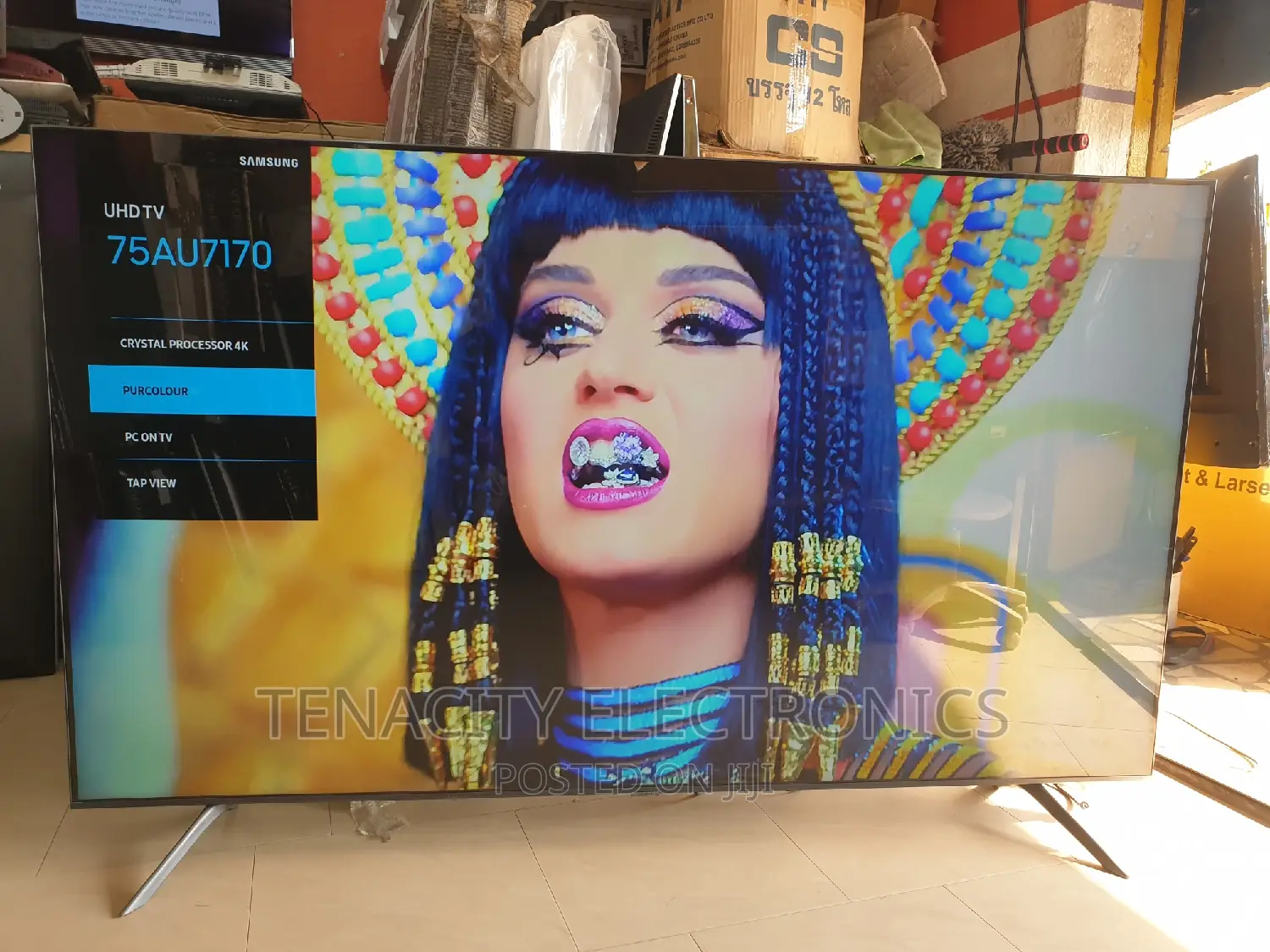 Crystal Uhd 75"Samsung Smart Satellite Tv