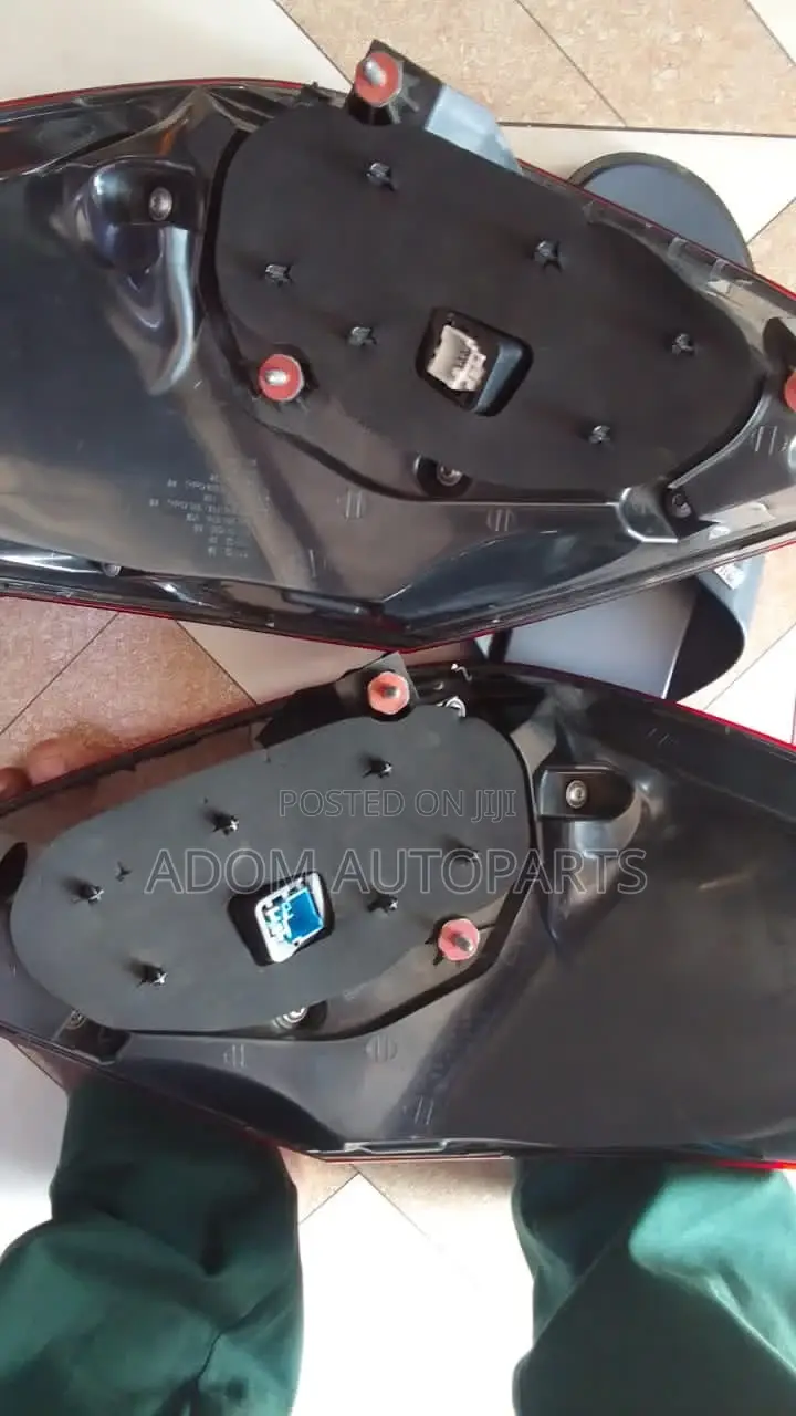 Mercedes Benz C300 W205 Taillight