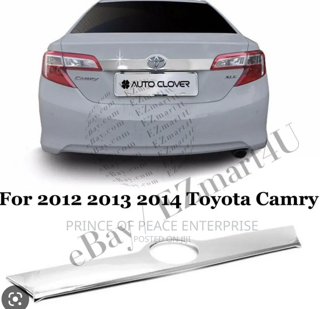 Toyota Camry Spider Boot Chrome