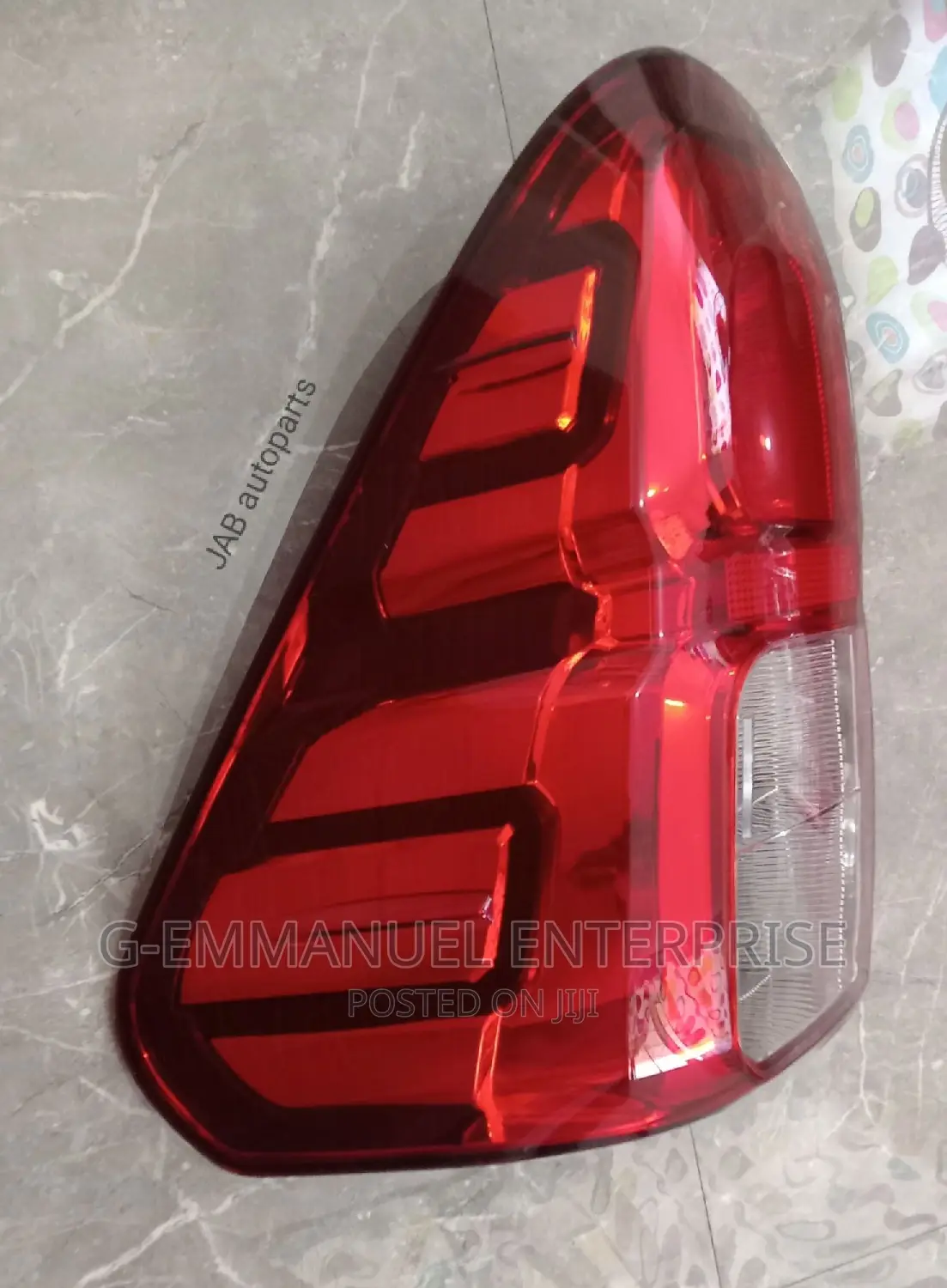 TOYOTA Hilux 2018 Tail Light Depo. Original.