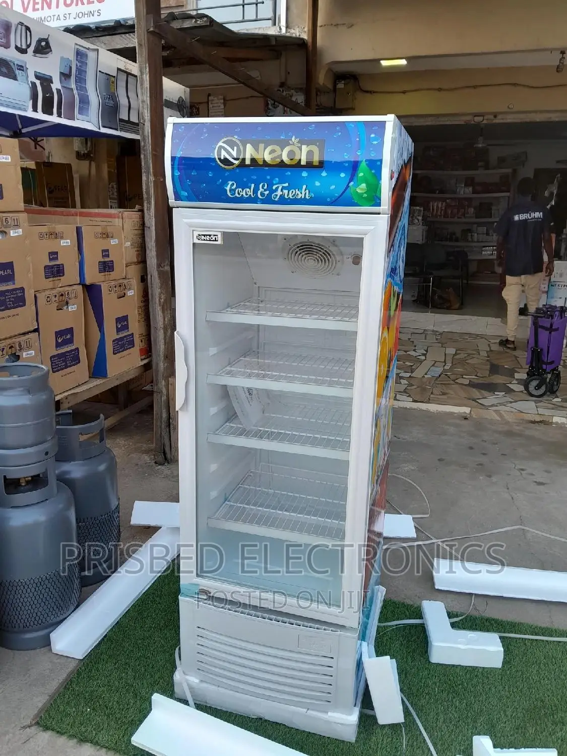 Neon Durable Showcase/Display Fridge 200 Litres