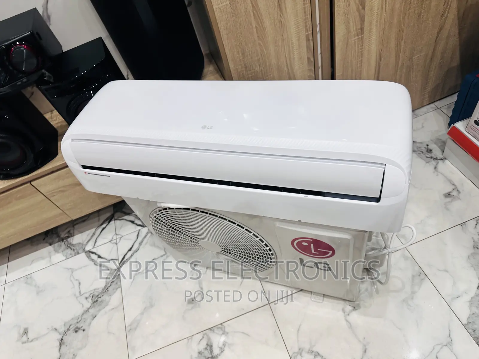 2.5hp Split R410 Gas LG ><