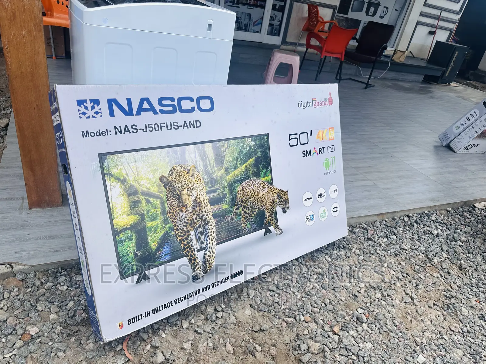 Intelligent Design Slim UHD Smart Nasco 50”