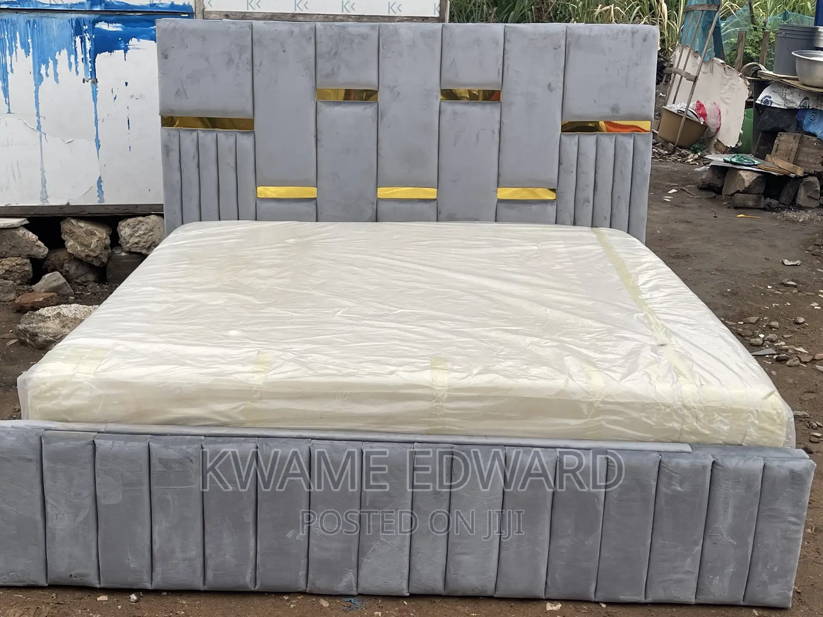 King Size Bed With Mattress