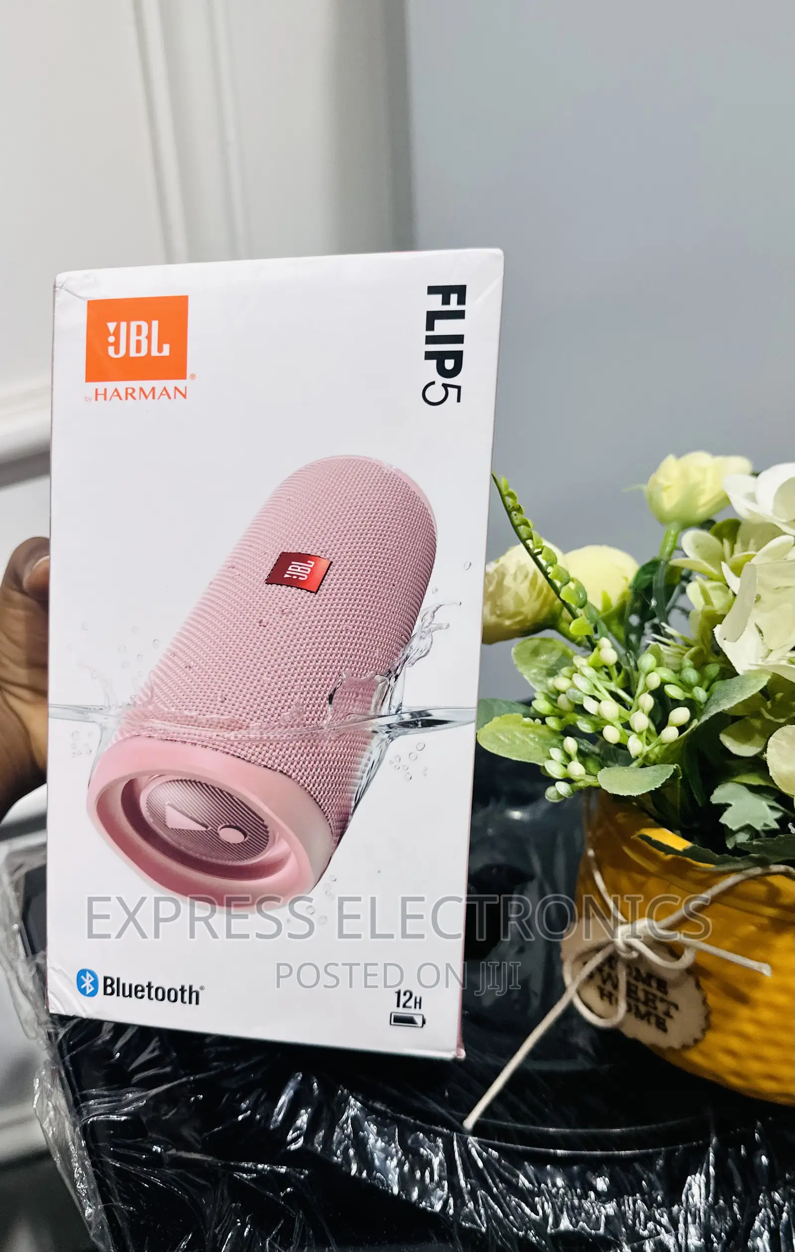 Wireless Connectivity ~~ Bluetooth Speaker JBL Flip 5