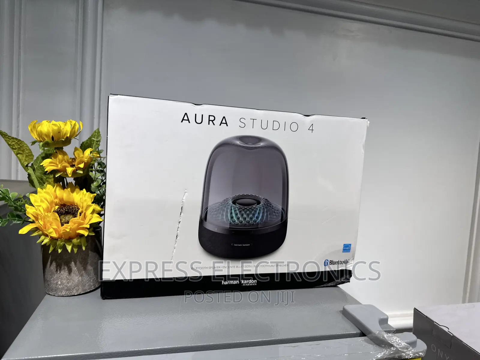 Stunning 🤩 Bluetooth Speaker AURA STUDIO 4 Harman Kardon