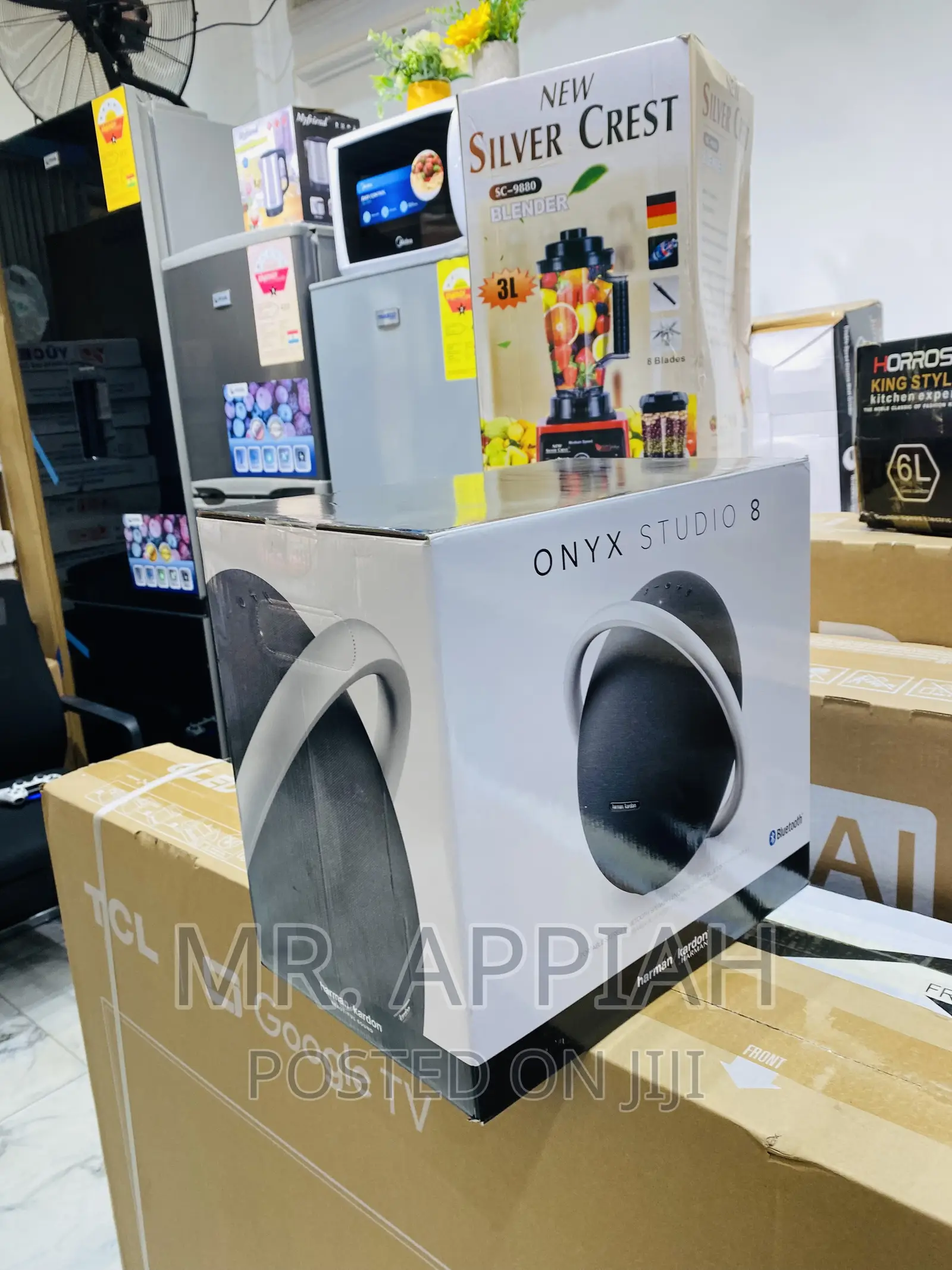 Fabulous Onyx 8,Rechargeable Bluetooth Speaker.