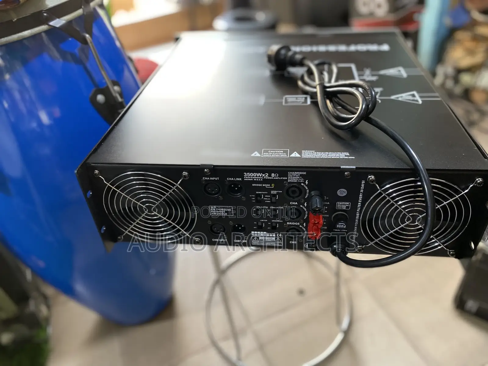 Power Amplifier EV P7300