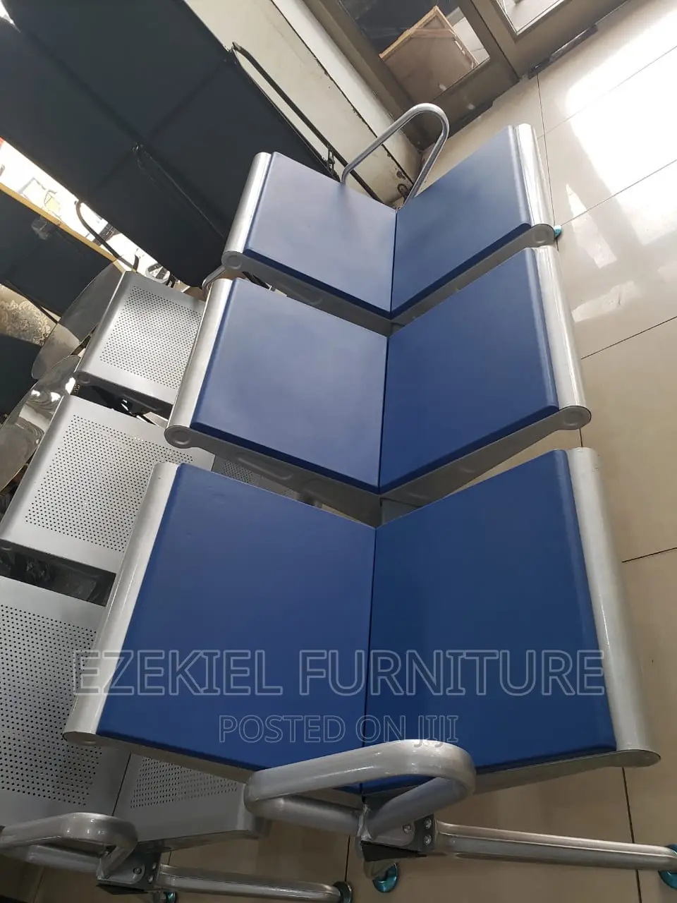 3 in 1 Waiting Chair