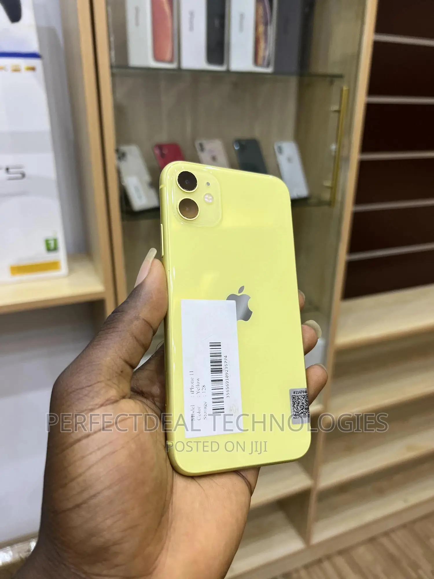 New Apple iPhone 11 128 GB Yellow