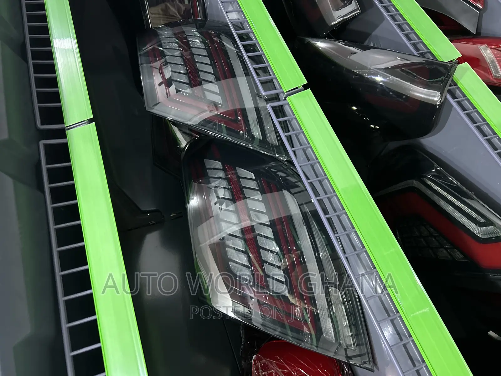 Mercedes Benz W204 C200 C250 C300 2008-2014 Spec Tail Light