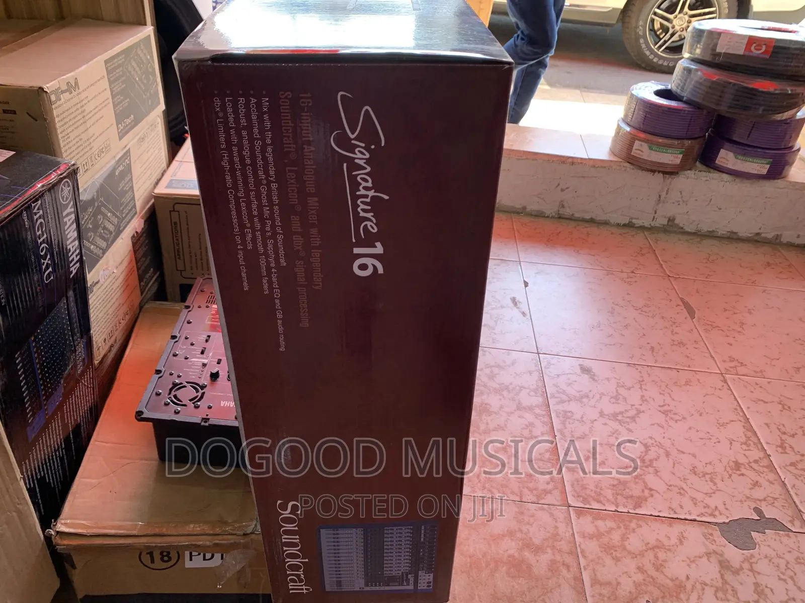 Soundcraft Signature 16channel Mixer