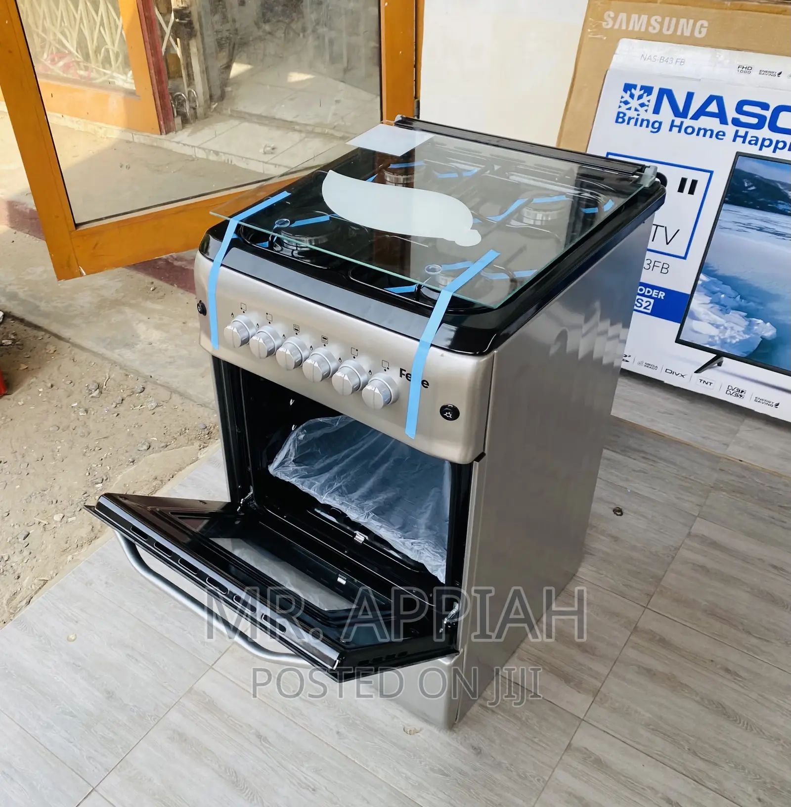 Quality Ferre 50x55 4 Gas Burner With Oven(Glass Lid).
