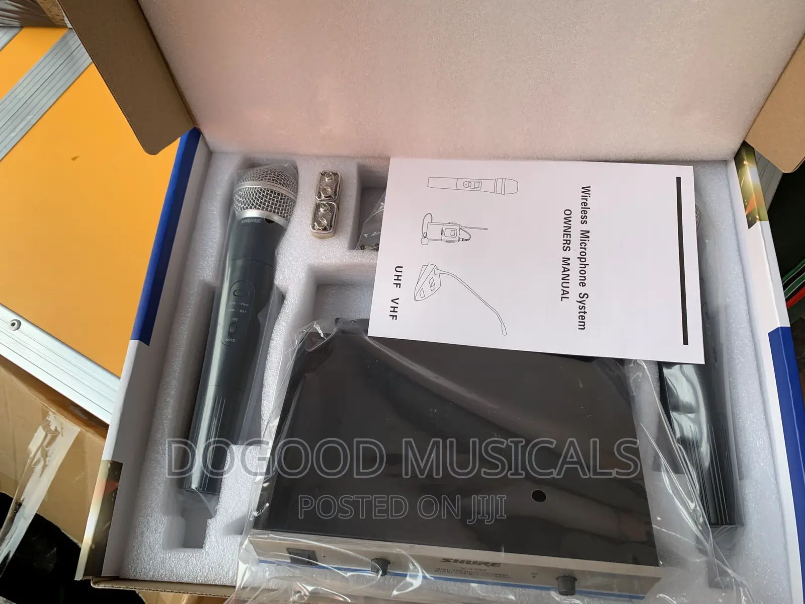 SHURE v-3300 2in1 Wireless Microphone