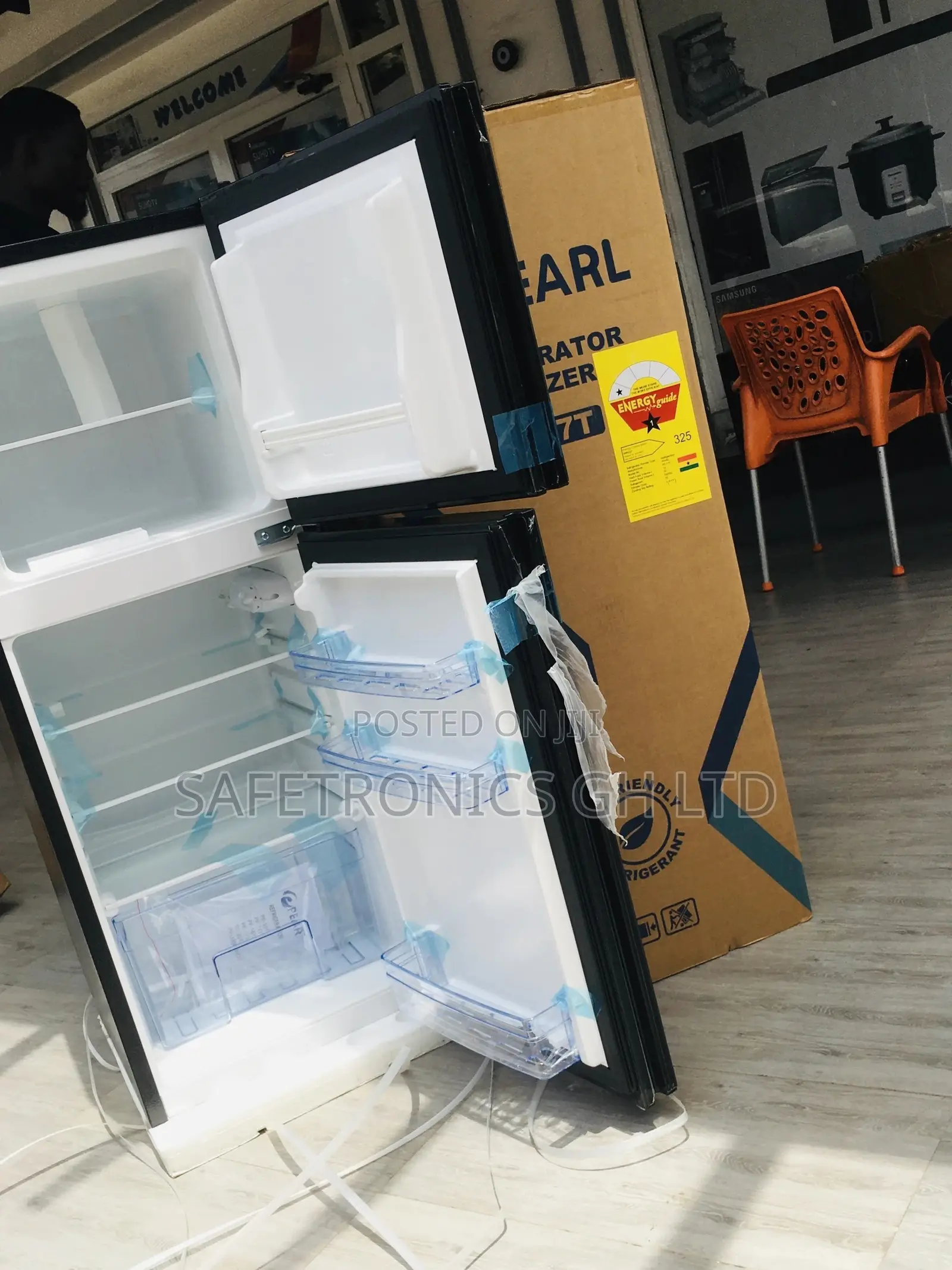 Topfreezer PF-17T Glass Pearl Black Doubledoor Fridge
