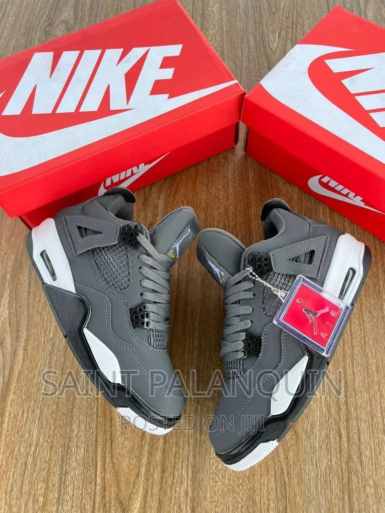 Air Jordan 4