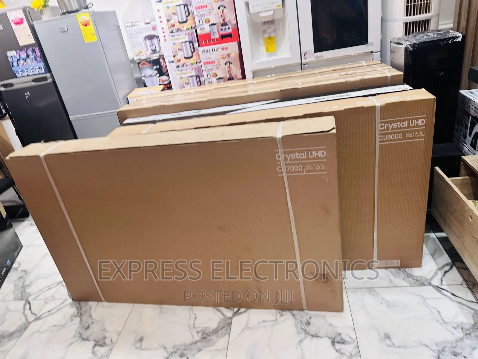 True Pure UHD Smart Cinema Samsung 65”Cu8000 Tv 